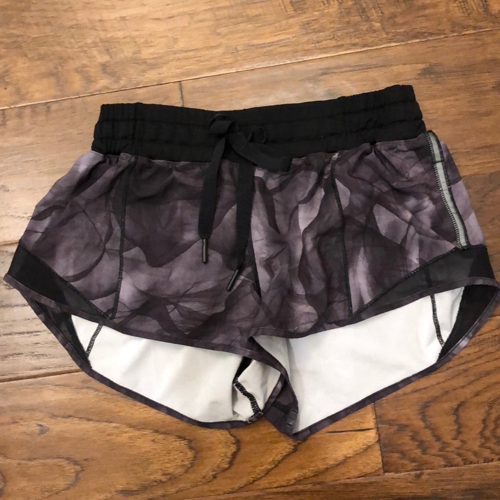 Lululemon Hotty Hot Shorts